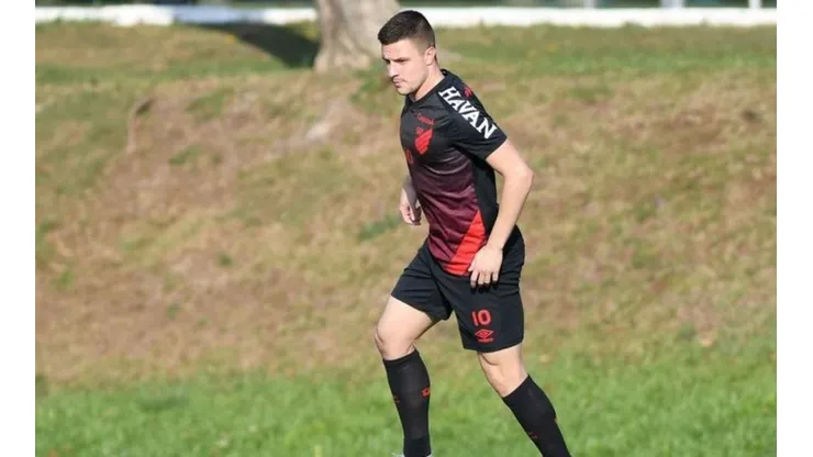 Com Kayzer, Athletico está escalado para o jogo contra o Flamengo