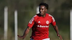 Moisés testa positivo para Covid-19