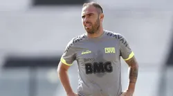 Vasco encaminha adeus de Bruno César e se aprxima de Valencia