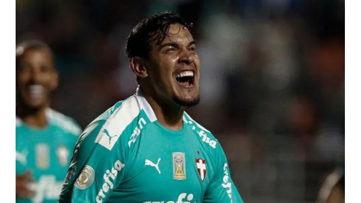 Gómez 'negocia' com zagueiro ex-Corinthians