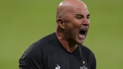 Sampaoli 'perde a linha' com diretoria por salários atrasados e ameaça deixar Atlético; Cavani é pivô de irritação do elenco