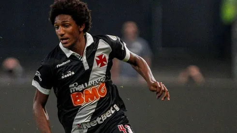 A exemplo de Talles Magno, Vasco pode promover mais quatro joias do clube