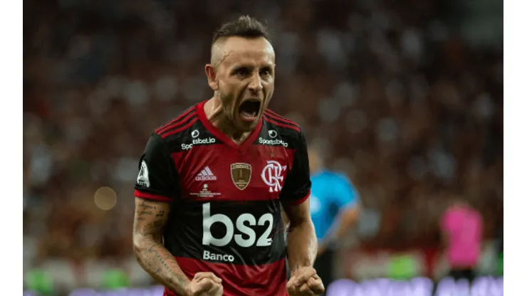 Rafinha não esquece o Fla e ironiza jogadores do Del Valle