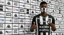 Botafogo abre o bolso e adquire porcentagem sobre Matheus Babi