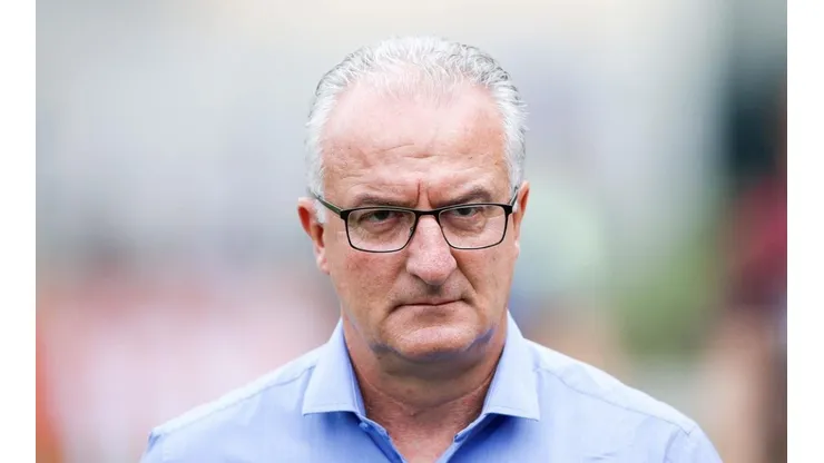 Coelho não convence e Dorival ganha força nos bastidores