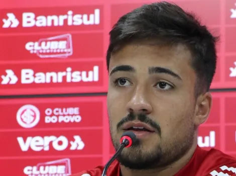 Com boa atuação, Heitor coloca dúvida na cabeça de Coudet