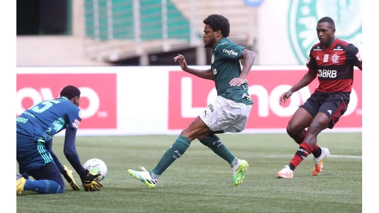 Palmeiras empata até em dia que protagoniza vitória do futebol brasileiro fora de campo
