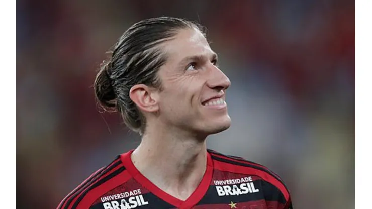 Filipe Luís puxa a fila e Flamengo pode ter até 7 retornos no jogo contra o Del Valle