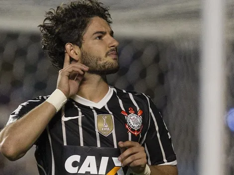 Mário Gobbi discute com associado no Corinthians envolvendo contratação de Pato