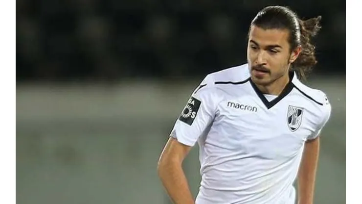 Coritiba encaminha contratação de Mattheus Oliveira