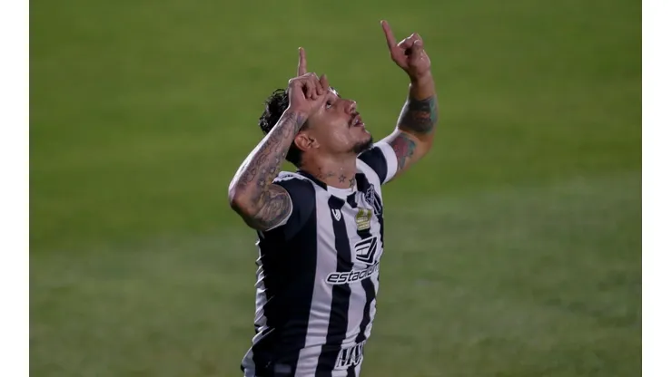 Ceará x Goiás entram em campo neste domingo, pela 12ª rodada do Brasileirão - (Getty Images)