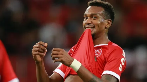 Imprensa árabe crava acerto de Edenilson com Al Ittihad