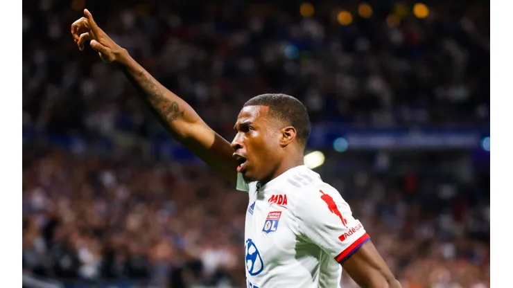 Inter age rápido e faz sondagem ao meia Jean Lucas, do Lyon