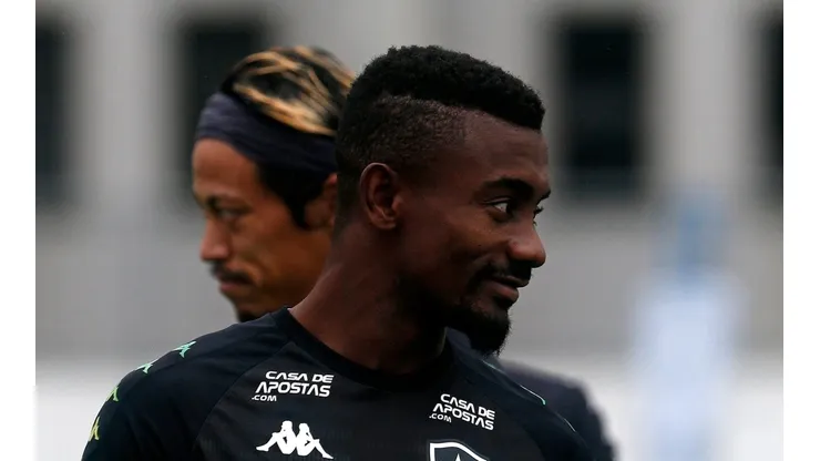 Autuori define escalação do Botafogo sem Kalou e Benevenuto