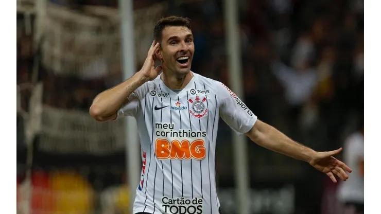 Recuperação de Boselli empolga Coelho e disputa com Jô volta à pauta