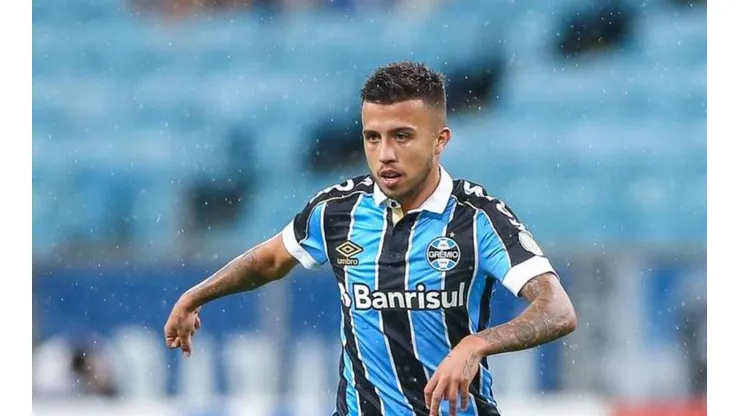 Ajax-HOL faz proposta para contratar Matheus Henrique