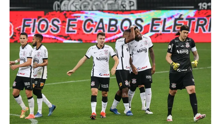 Corinthians x Sport entram em campo nesta quarta, às 21h30, na Ilha do Retiro - (Getty Images)