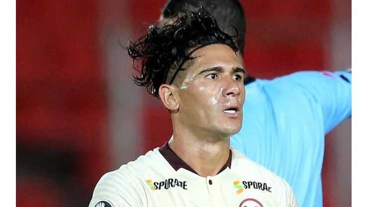 Fluminense estuda oferta para contratar Jonathan dos Santos