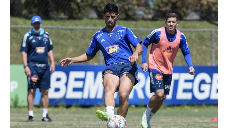 Daniel Guedes lamenta estreia com derrota e liga o sinal de alerta no Cruzeiro