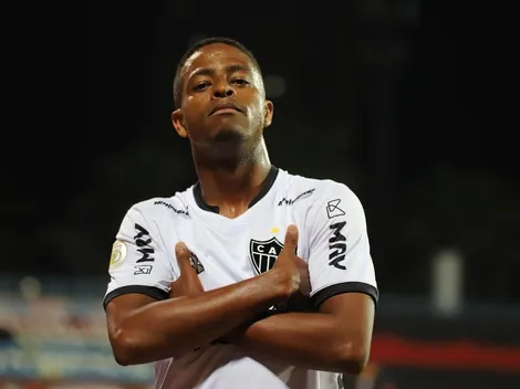 Após hat-trick, Sampaoli se 'derrete' por Keno