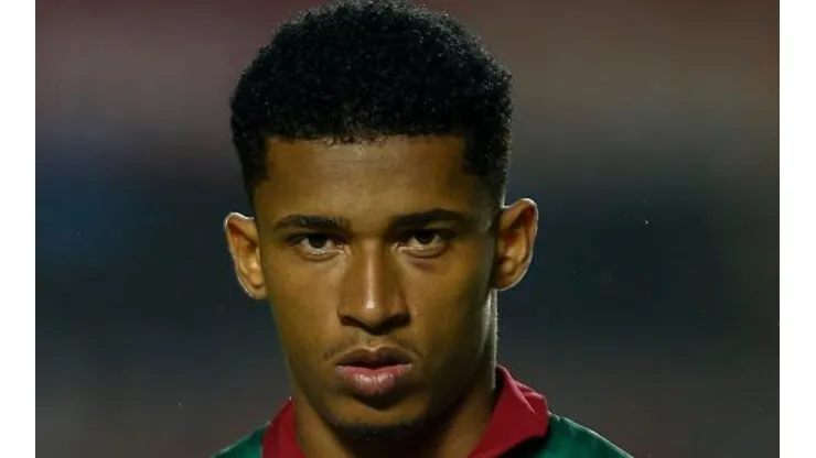 Olympique de Marseille avança e fica perto de fechar contratação de Marcos Paulo