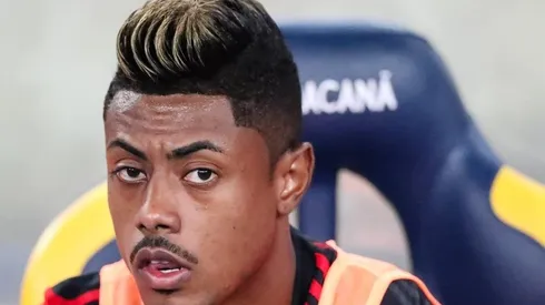 Bruno Henrique e mais 5 jogadores do Flamengo são diagnosticados com Covid-19