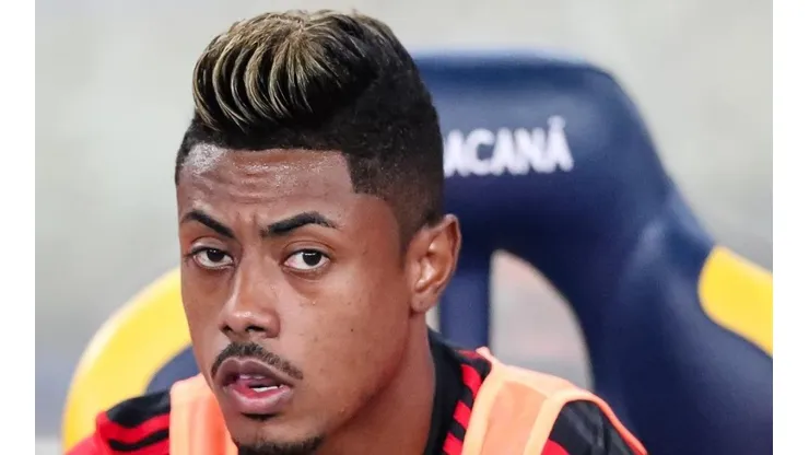 Bruno Henrique e mais 5 jogadores do Flamengo são diagnosticados com Covid-19