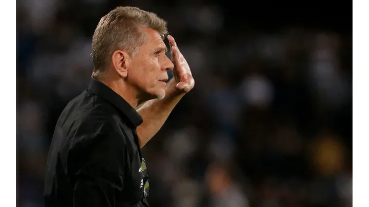 Autuori tenta explicar novo empate do Botafogo no Brasileirão