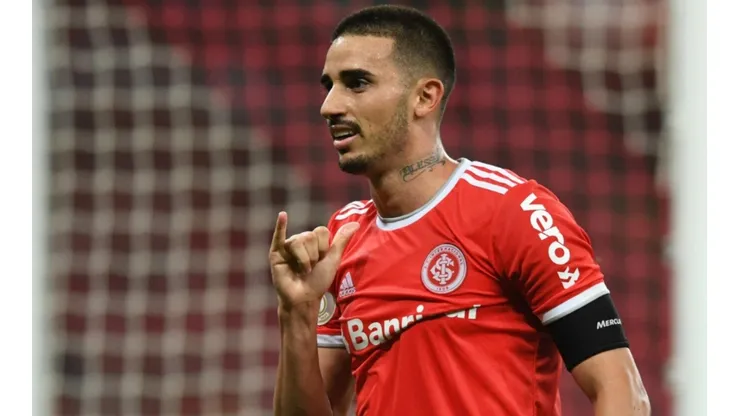 T. Galhardo retorna ao time titular e Coudet define substituto de Patrick