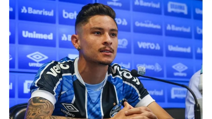 Renato Portaluppi deve escalar Diogo Barbosa entre os titulares no Grêmio