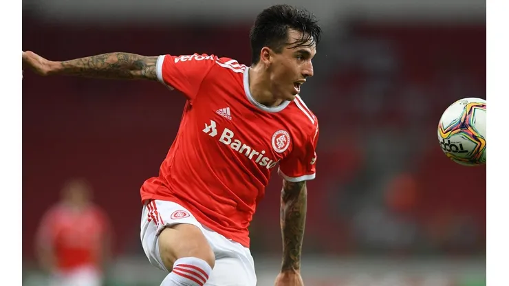 Saravia é convocado para a seleção da Argentina e torcida do Inter entra "em pânico"