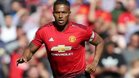 Vasco busca lateral e analisa Valencia, ex-Manchester United