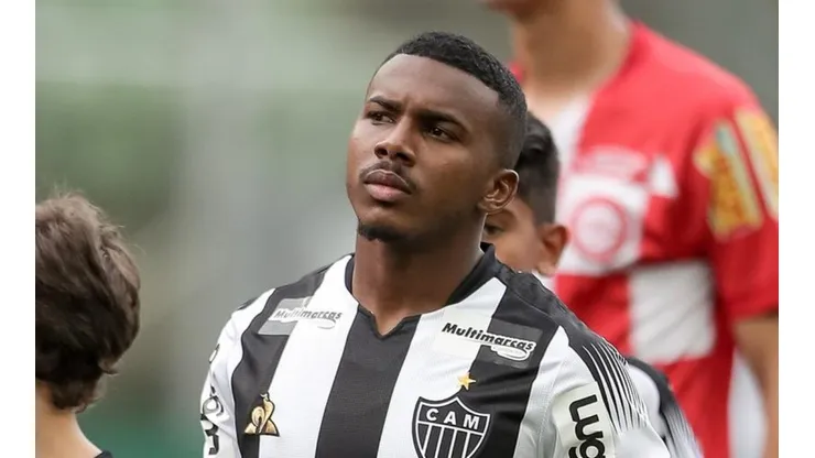Marquinhos é vetado e Sampaoli testa Maílton como ponta no Atlético