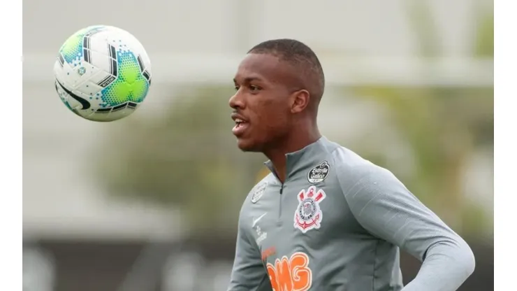 Xavier ganha moral com Coelho no Timão: “Sempre fui corintiano”