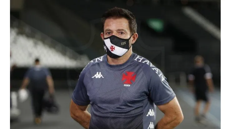 Ramon expõe cansaço do elenco e indica possibilidade de rodízio no Vasco