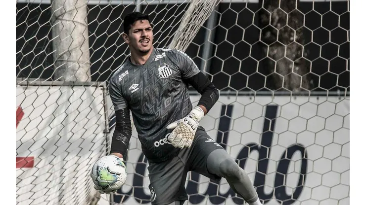 João Paulo aprova estreia na Libertadores pelo Santos