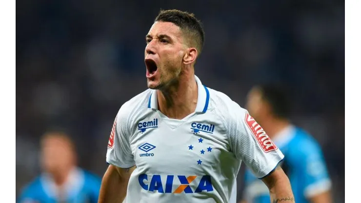 Sport encaminha acerto com Thiago Neves