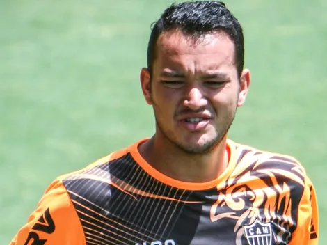 Réver manda recado para a diretoria do Galo após interesse por Thiago Neves