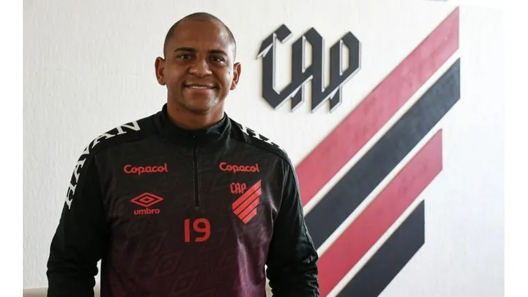 Walter relembra das dificuldades que enfrentou para dar a volta por cima no futebol