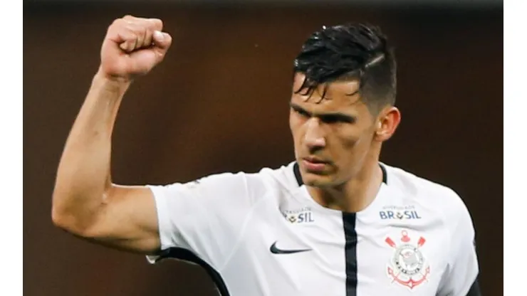 Balbuena se declara ao Corinthians e revela desejo de voltar s defender o Timão