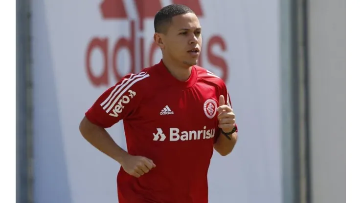 DM do Inter aponta tempo de parada de Marcos Guilherme