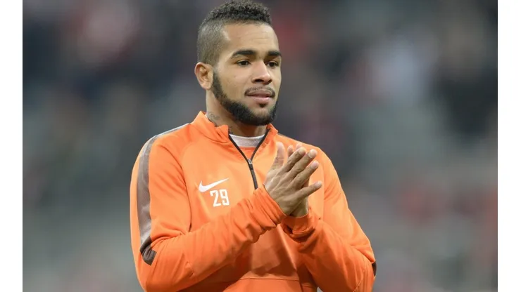 Alex era desejado por Vasco e Corinthians, além de clubes do exterior.
