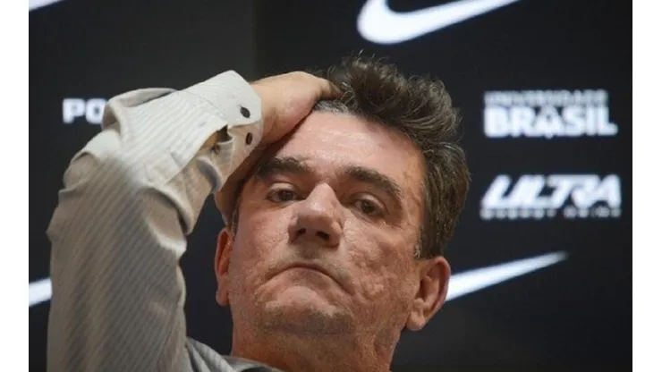 Andrés mostrou descontentamento com situação ocorrida no aeroporto.