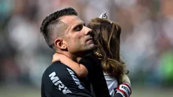 Everson prega respeito a Victor, que tem futuro incerto no Galo