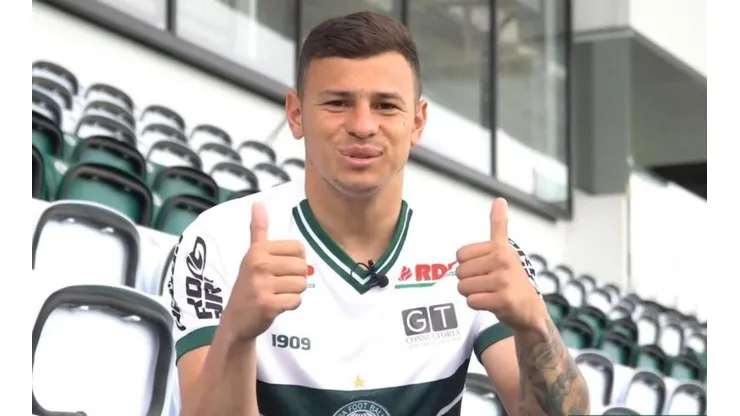 Hugo Moura pede passagem e Jorginho define time titular