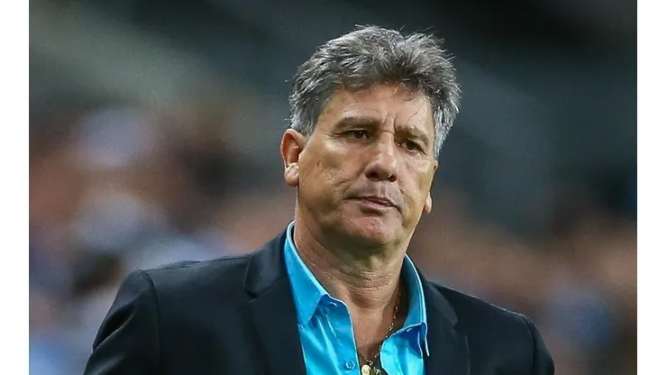 Futuro de Renato é pauta de coletiva de Romildo Bolzan Jr