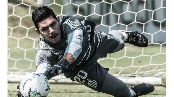 Flamengo estuda investida para contratar João Paulo