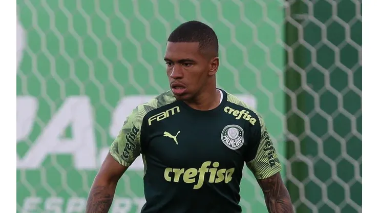 Esteves desfalca Palmeiras e pode "melar" negócio de Diogo Barbosa
