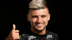 Com retorno de Victor Luis, Botafogo encaminha escalação para jogo contra o Athletico