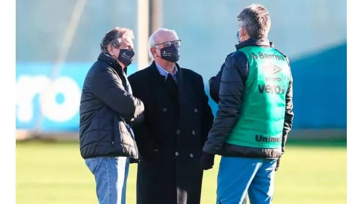 Renato procura diretoria e faz exigência após saída de Thiago Neves